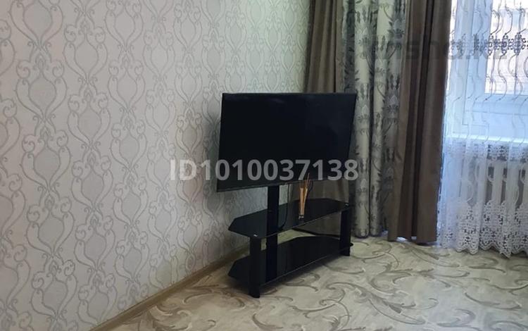 2-комнатная квартира · 46 м² · 3/5 этаж, Майкудук, 11а микрорайон 11 за 11.5 млн ₸ в Караганде, Алихана Бокейханова р-н — фото 2