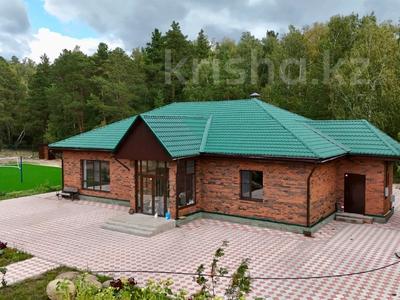 Отдельный дом · 4 комнаты · 200 м² · 80 сот., Абая за 130 млн 〒 в Акколе