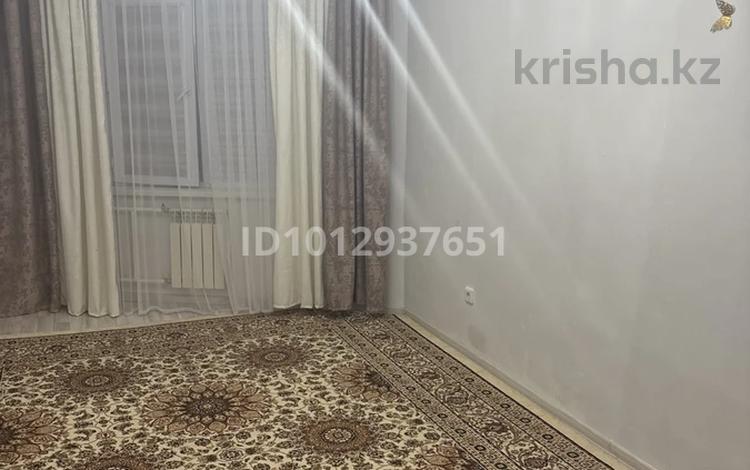3-комнатная квартира · 72 м² · 2/6 этаж, 33-й мкр 31 — Дина гипермаркет за 120 000 ₸ в Актау — фото 2