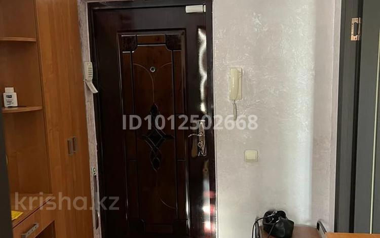 1-бөлмелі пәтер · 46 м² · 3/9 қабат, мкр Мамыр-3 8, бағасы: 260 000 ₸ в Алматы, Ауэзовский р-н — фото 3