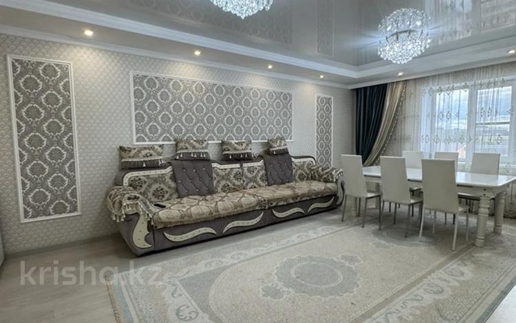 3-комнатная квартира · 124 м² · 7/9 этаж, скоробогатова за 63 млн ₸ в Уральске — фото 2
