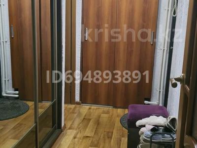 Продажа квартир в Алматинской обл.: 2-комнатная квартира · 43.6 м² · 1/4 этаж, 1 микрорайон 2 — Токатаева 277а, напротив магазина Диана за 20 млн 〒 2-комнатная квартира · 43.6 м² · 1/4 этаж, 1 микрорайон 2 — Токатаева 277а, напротив магазина Диана за 20 млн 〒 в Есик