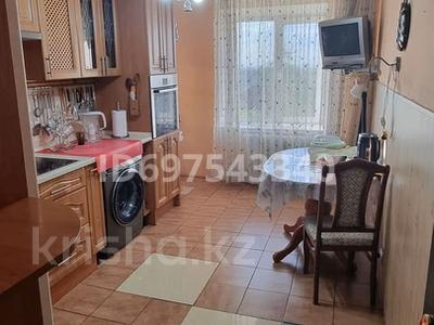 3-бөлмелі пәтер · 65.8 м² · 2/4 қабат, Энтузиастов 19, бағасы: 32 млн ₸ в Усть-Каменогорске, Ульбинский