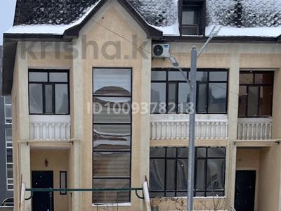 Часть дома · 12 комнат · 420 м² · 10 сот., 29а мкр 142 за 80 млн ₸ в Актау