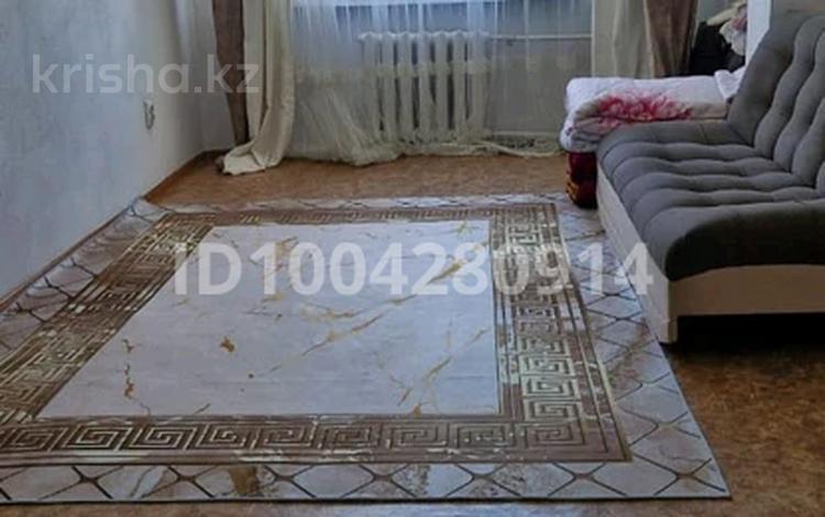 1-бөлмелі пәтер · 40 м² · 5/5 қабат, Ақбұлым ш/а., Мкр. Байтерек 12 — 13 микр обл дедский больниц, бағасы: 70 000 ₸ в Таразе, мкр Акбулым — фото 3