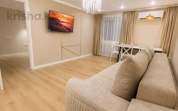 2-комнатная квартира · 45 м² · 1 этаж, мкр Новый Город 27 — Гоголя -Назарбаева за 13 000 ₸ в Караганде, Казыбек би р-н — фото 2