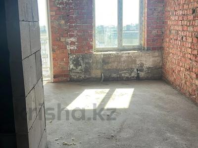 1-бөлмелі пәтер · 28.4 м² · 2/5 қабат, Умбетей жырау — Узак батыр, бағасы: 5.5 млн ₸ в Астане, Нура р-н