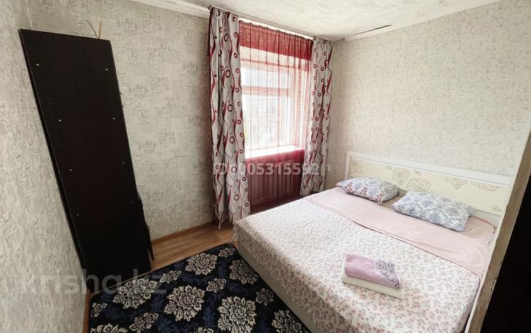 3-бөлмелі пәтер · 48 м², 16-шағынаудан 2 а, бағасы: 13 000 ₸ в Караганде, Алихана Бокейханова р-н — фото 2