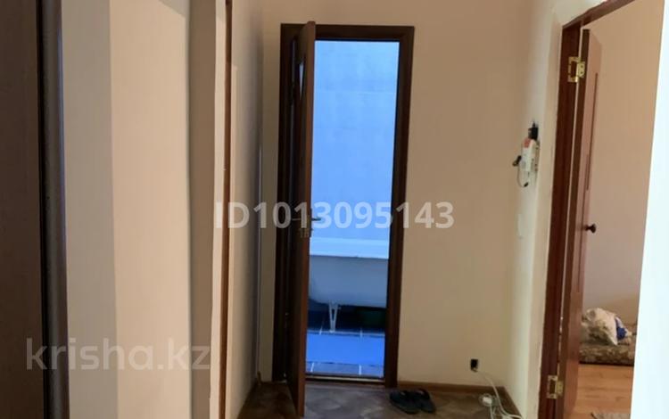 2-комнатная квартира · 49.5 м² · 4/5 этаж, мкр Алатау, Санырак батыра 29 — 8 мкр 29 дом за 110 000 ₸ в Таразе — фото 2