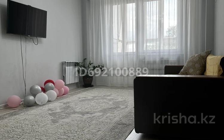 3-комнатная квартира, 87 м², 6/9 этаж помесячно, мкр Атырау, Мкр. Атырау 158/9