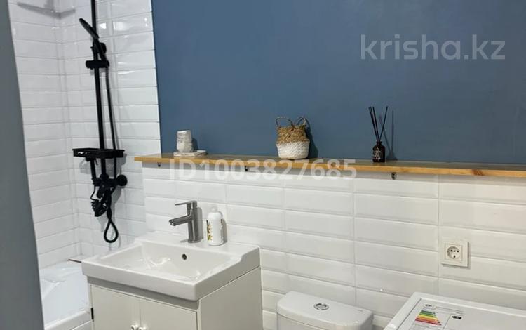 1-комнатная квартира · 39 м² · 5/5 этаж, Смагулова 52а — Азаттык за 13 млн 〒 в Атырау — фото 2