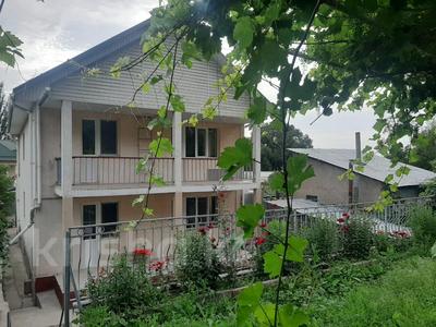 Отдельный дом · 6 комнат · 320 м² · 6 сот., мкр Коктобе за 1.3 млн ₸ в Алматы, Медеуский р-н