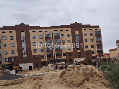 2-бөлмелі пәтер · 78 м², мкр. Алтын орда, Ораз Татеулы 15а — Касында Акбобек мектеп дал касында, бағасы: 26 млн 〒 в Актобе