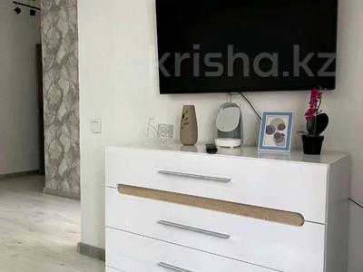 1-комнатная квартира, 35 м², 4/5 этаж помесячно, Амре Кашаубаева 12 за 120 000 〒 в Усть-Каменогорске