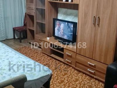 1-бөлмелі пәтер · 18 м² · 1/5 қабат, Айнабұлақ-2 ш/а. 74, бағасы: 12 000 ₸ в Алматы, Жетысуский р-н