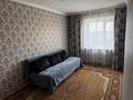 2-бөлмелі пәтер · 40 м² · 5/6 қабат, Пришахтинск, 21й микрорайон 27, бағасы: 9 млн ₸ в Караганде, Алихана Бокейханова р-н