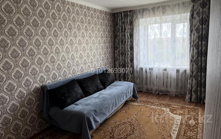 2-бөлмелі пәтер · 40 м² · 5/6 қабат, Пришахтинск, 21й микрорайон 27, бағасы: 9 млн ₸ в Караганде, Алихана Бокейханова р-н — фото 2