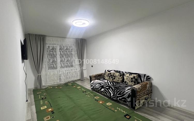 2-бөлмелі пәтер · 51 м² · 2/5 қабат, 5 микрорайон 19 — БЦК, бағасы: 2 000 ₸ в Конаеве — фото 2