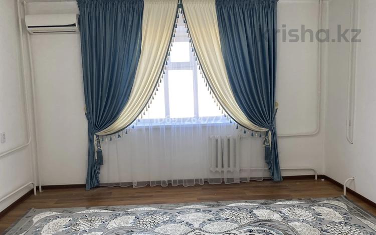 1-комнатная квартира · 54 м² · 4/5 этаж, Мкр Астана 8 за 13 млн 〒 в  — фото 2