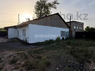Отдельный дом · 3 комнаты · 100 м² · 10 сот., Пришахтинск, Попова 41 — Попова за 18 млн ₸ в Караганде, Алихана Бокейханова р-н