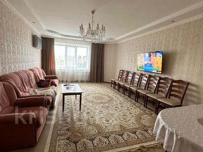 4-комнатная квартира, 166 м², 6/7 этаж, Алии Молдагуловой 57в за 58 млн 〒 в Актобе