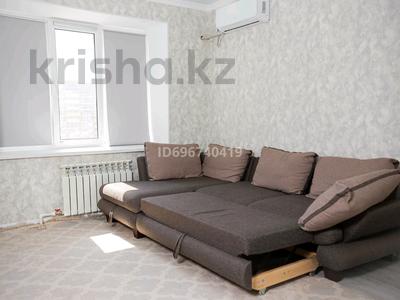 1-комнатная квартира, 30 м², 6/10 этаж посуточно, мкр. Алтын орда 9б — Ресторана 1001 ночь за 100 000 〒 в Актобе, мкр. Алтын орда