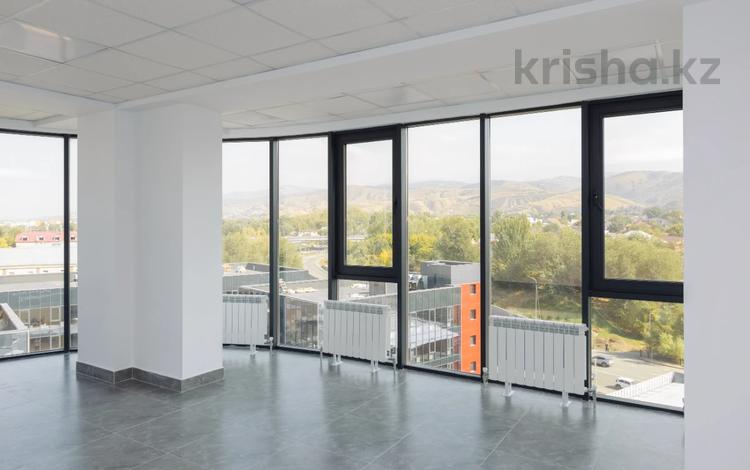 Свободное назначение, офисы, магазины и бутики, салоны красоты, фитнес и спорт · 63 м² за 630 000 〒 в Алматы — фото 16