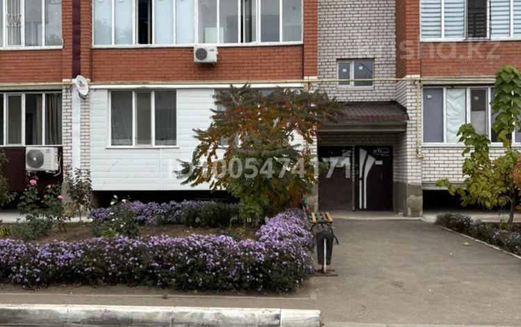 2-комнатная квартира · 47 м² · 2/6 этаж, Акотау 20 — Деповская за 21.5 млн ₸ в Уральске — фото 37