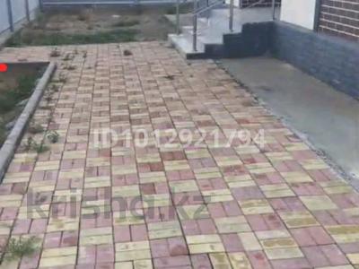 Отдельный дом · 4 комнаты · 100 м² · 10 сот., Болашақ 31 — После остановки налево за 22 млн ₸ в Кульсары