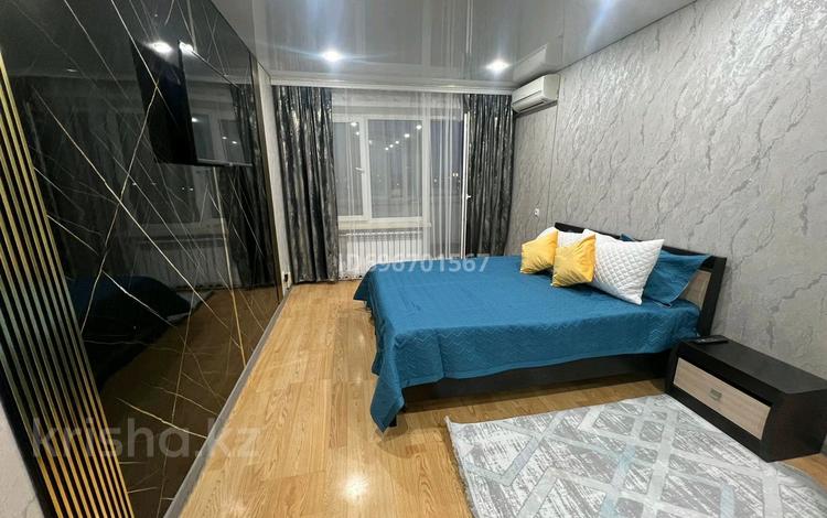 1-бөлмелі пәтер · 40 м² · 8/9 қабат, мкр 11 34, бағасы: 12 000 ₸ в Актобе — фото 2