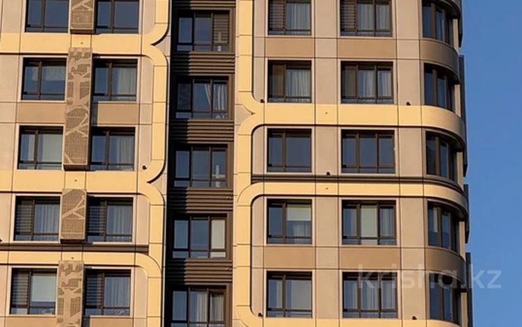 4-комнатная квартира · 135 м² · 14/22 этаж, Мангилик Ел 61 за 185 млн ₸ в Астане, Есильский р-н — фото 2
