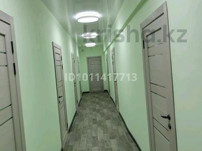Свободное назначение, офисы, магазины и бутики, салоны красоты, медцентры и аптеки, кабинеты и рабочие места, студии · 400 м² за 2.8 млн ₸ в Усть-Каменогорске