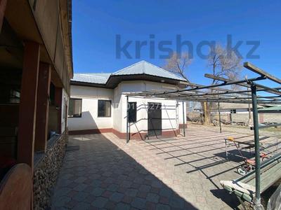 Жеке үй · 6 бөлме · 250 м² · 30 сот., Ооо — Полный адрес: Жетысуйская область, Панфиловский район село Қырыққұдық, бағасы: 75 млн ₸ в Жаркенте