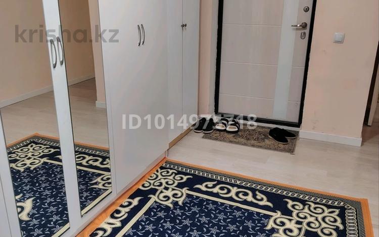 2-комнатная квартира · 64 м² · 3/10 этаж, Нажемединова 64 за 31 млн ₸ в Астане, Сарайшык р-н — фото 2