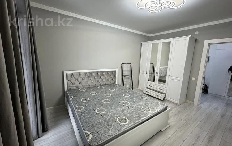 2-комнатная квартира, 52 м², 11/17 этаж помесячно, Варламова 33