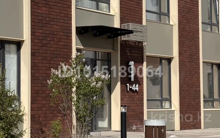 5-комнатная квартира · 130 м² · 8/9 этаж, E496 8 за 84 млн ₸ в Астане, Есильский р-н — фото 2