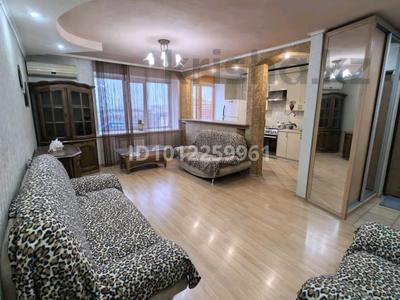 3-комнатная квартира · 70 м² · 8/9 этаж, мкр 8 — проспект Абулхайырхана за 220 000 ₸ в Актобе