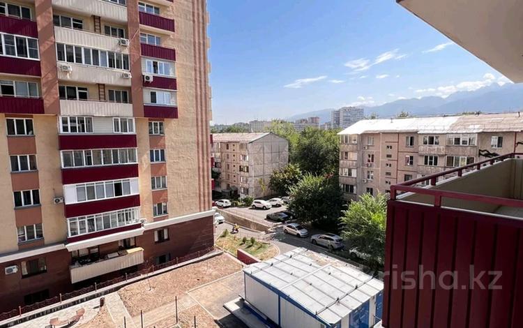 3-комнатная квартира · 114 м² · 5/17 этаж, Жандосова 150/4 за 65 млн ₸ в Алматы, Ауэзовский р-н — фото 2