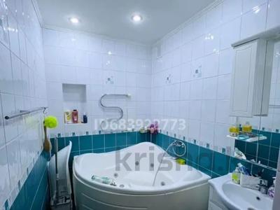 4-комнатная квартира · 120 м² · 5/6 этаж, мкр 12 за 39 млн 〒 в Актобе