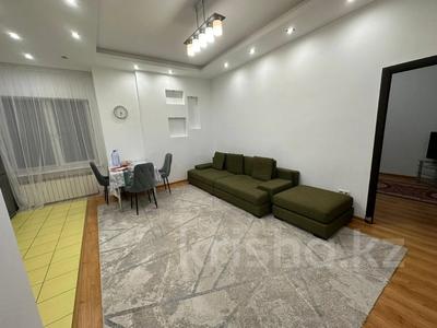 3-бөлмелі пәтер, 92 м², 2/8 қабат ай сайын, мкр Комсомольский, Кабанбай Батыра 13, бағасы: 380 000 〒 в Астане, Есильский р-н