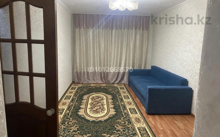 3-комнатная квартира · 65 м² · 1/5 этаж, ул. Титова 130 за 20 млн ₸ в Семее, Красный Кордон — фото 2