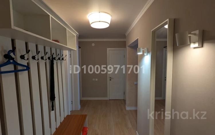 3-бөлмелі пәтер · 61.7 м² · 4/5 қабат, мкр Центральный, Азаттык 5А — Уалиханов, бағасы: 29 млн ₸ в Атырау — фото 2