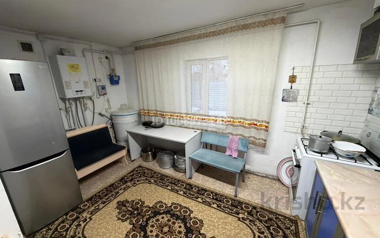 Отдельный дом · 7 комнат · 250 м² · 9 сот., Медеу 19 — 61 школа за 55 млн ₸ в Астане, Сарыарка р-н — фото 2
