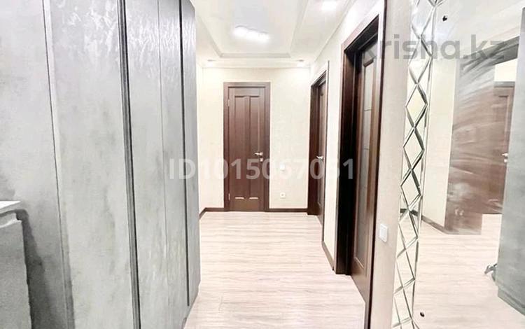 4-бөлмелі пәтер · 125.5 м² · 4/6 қабат, Жеңіс ш/а 32/1 — 6 мкрн, бағасы: 52 млн ₸ в Уральске, мкр Женис — фото 2