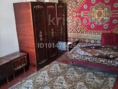 2-бөлмелі пәтер · 31.6 м² · 1/1 қабат, Нефтяников, бағасы: 8 млн ₸ в Актобе, мкр Гормолзавод