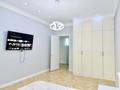 1-комнатная квартира · 60 м² · 1/4 этаж, мкр Ак Шагала, Жалена Тулепова 84 за 320 000 ₸ в Атырау — фото 3