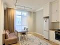 1-комнатная квартира · 60 м² · 1/4 этаж, мкр Ак Шагала, Жалена Тулепова 84 за 320 000 ₸ в Атырау — фото 6