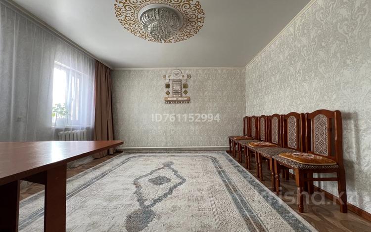 Отдельный дом · 6 комнат · 120 м² · 10 сот., Восточный 16 линия 1 — По Ускаменогорская за 28 млн 〒 в Семее — фото 5