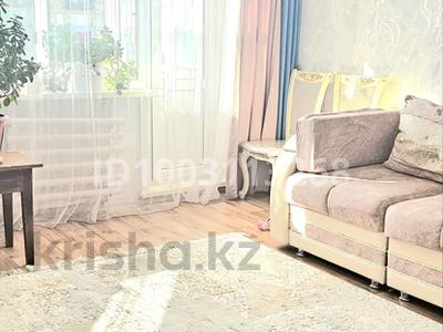 3-комнатная квартира · 60 м² · 2/5 этаж, Праспект Абая 69 за 12.5 млн 〒 в Шахтинске