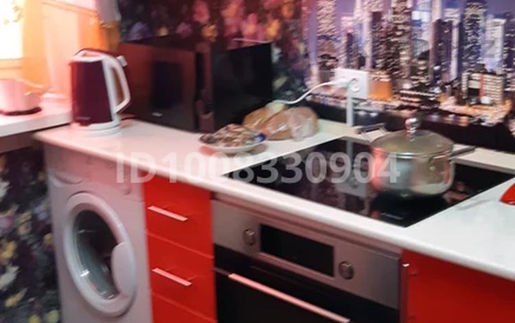 2-бөлмелі пәтер · 45 м² · 3/5 қабат, Майкудук, Майкудук, мкр Восток-2 6 — Дом находиться напротив Ануара, бағасы: 16 млн ₸ в Караганде, Алихана Бокейханова р-н — фото 2